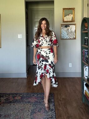 French Kiss Floral Rose 2 Piece Crop Top High Low Midi Skirt Set M